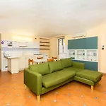 Porta Nuova Flat With Balcony דירה