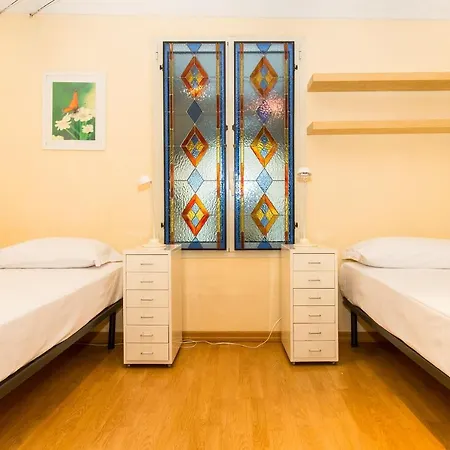 Porta Nuova Flat With Balcony Διαμέρισμα *