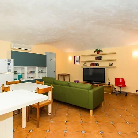 Porta Nuova Flat With Balcony Апартаменты *