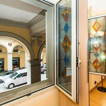 Porta Nuova Flat With Balcony Apartment Turin