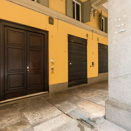 Porta Nuova Flat With Balcony