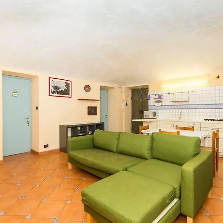 Porta Nuova Flat With Balcony Turin