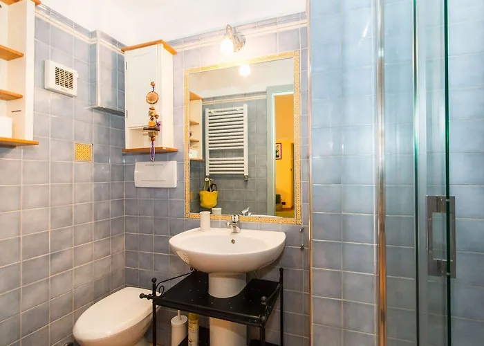 Porta Nuova Flat With Balcony トリノ