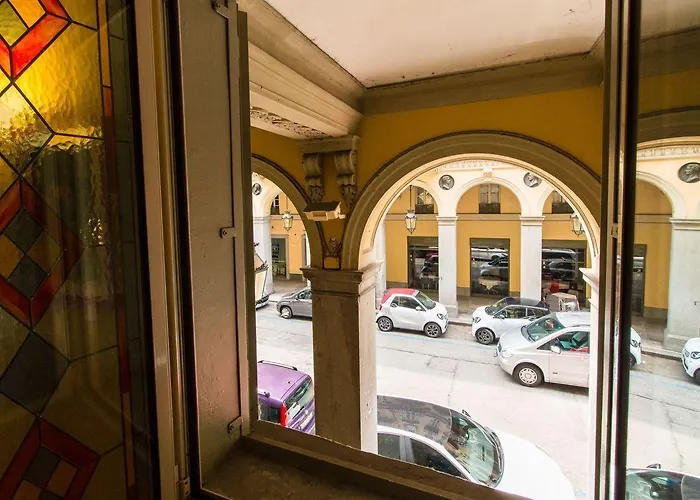 Porta Nuova Flat With Balcony トリノ