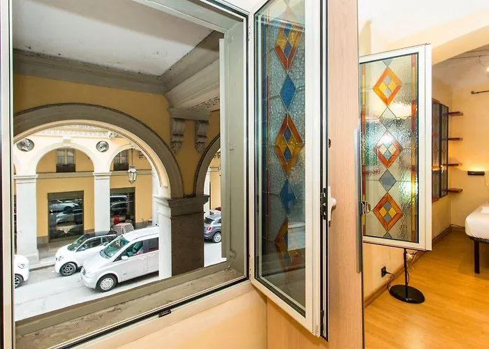 Porta Nuova Flat With Balcony アパート トリノ